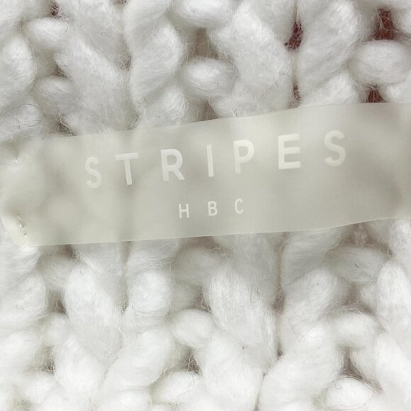 Hudson's Bay HBC Stripes Chunky Knit Scarf - Picture 4 of 5